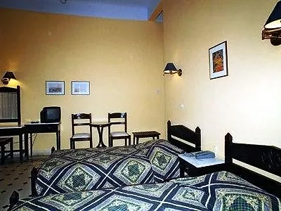 Tinion Urban 3* Wyspa Tinos