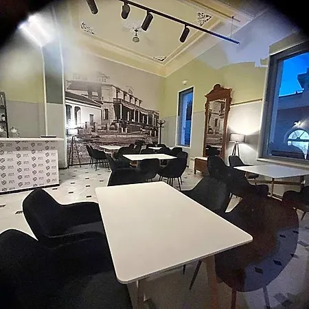 Tinion Urban