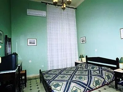 Hotell Tinion Urban Tínos